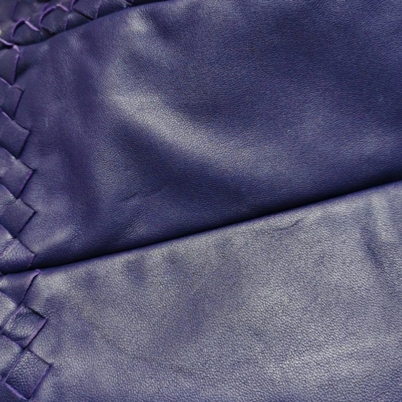 Bottega Veneta Intrecciato Woven Leather Shoulder Bag in Purple - Picture 10 of 16